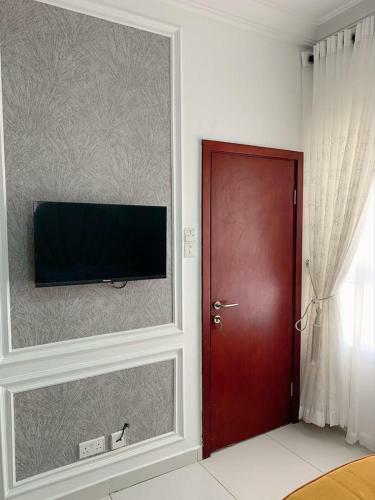 Lovely 2 Bedroom Apartment