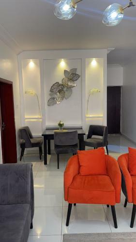 Lovely 2 Bedroom Apartment