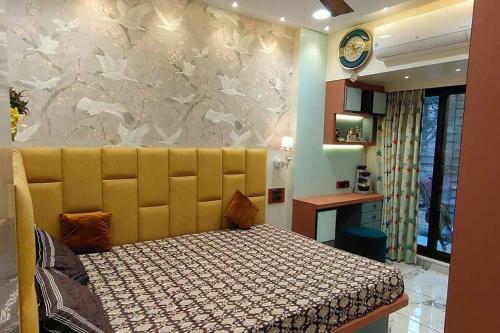 City Homes Crystal Apartment