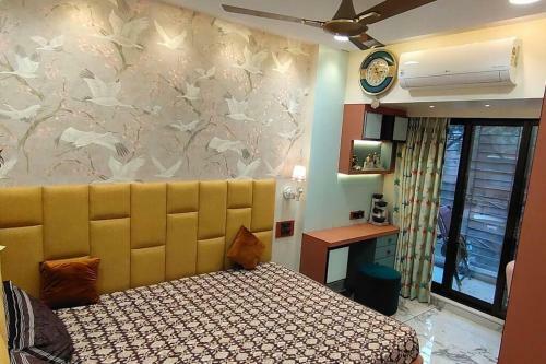 City Homes Crystal Apartment