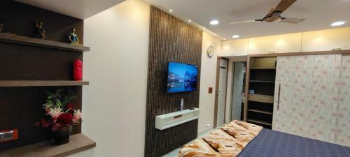 City Homes Crystal Apartment