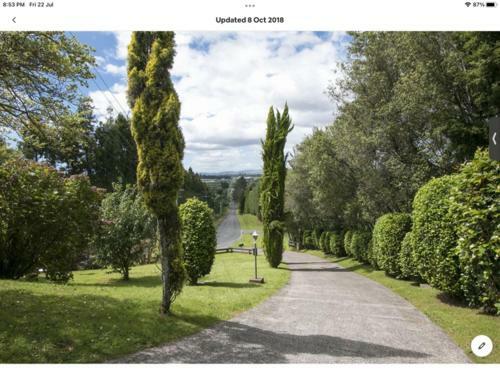 Hostal Country Feel But Close To Everything - Tauranga