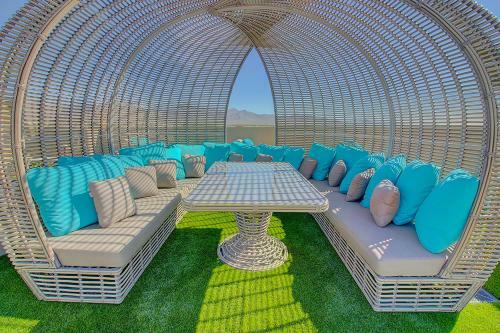 Apartamento New! Rooftop Pool With Mountain Views+king Beds