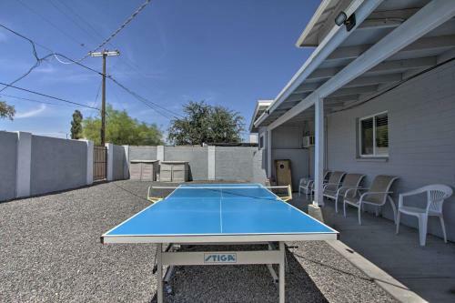Ultimate Phoenix Group Getaway Patio And Pool!