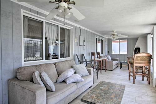 Ultimate Phoenix Group Getaway Patio And Pool!