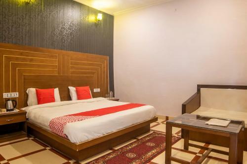 Hotel Oyo 7778 Dhikuli