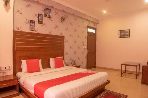 Hotel Oyo 7778 Dhikuli
