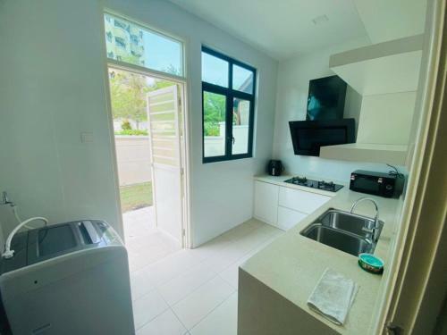 Happy Villa Pearl Residence
