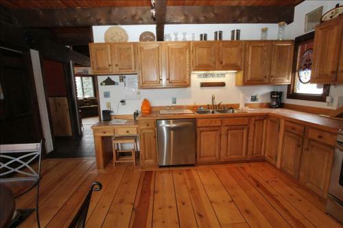 Pooches Paradise Location Elk Ave Dog Friendly