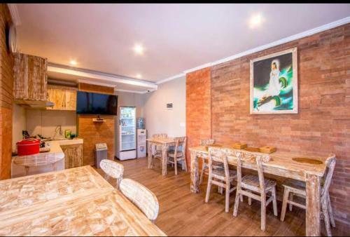 Hostal Jimbaran Five Residence