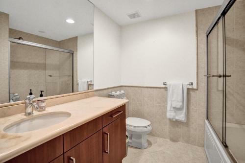 Luxury! 4bed Private Pool Deck! 1,7mi To Beach Townhouse