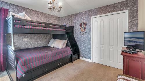 Dream Escape Large Home Located In Champion Gates