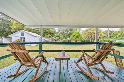 Cozy Zephyrhills Home With Large Yard And Deck!