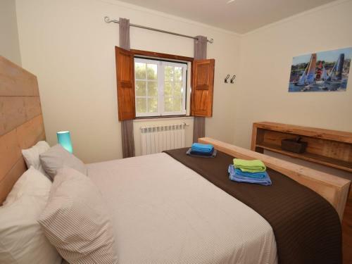 Luxurious Villa In Caldas Da Rainha With Swimming Pool