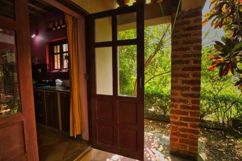Country Villa With Modern Amenities, Santiniketan