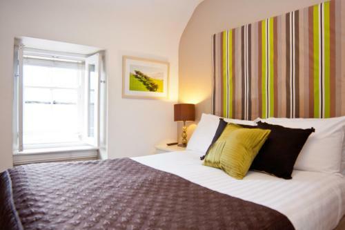 Hostal 7 Cross Street Boutique Townhouse