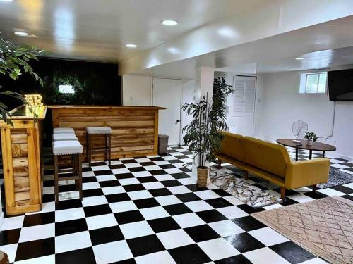 Spacious Home In Speedway Near Downtown