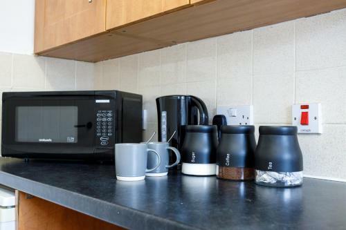 Rest&recharge @ The Redlynch Apartment (sleeps 4)