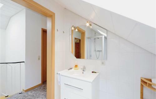 Five-bedroom Holiday Home In Kirchheim