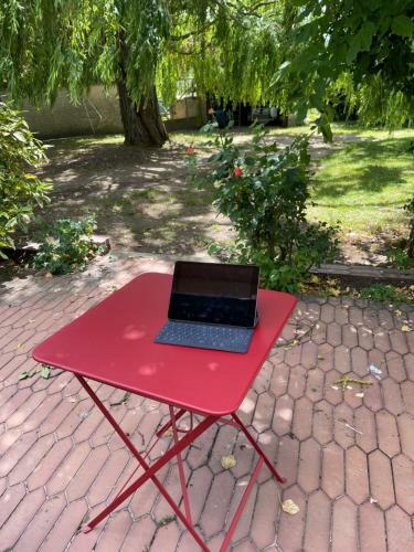 Apartamento Appartement Dans Maison Avec Cour Et Parc