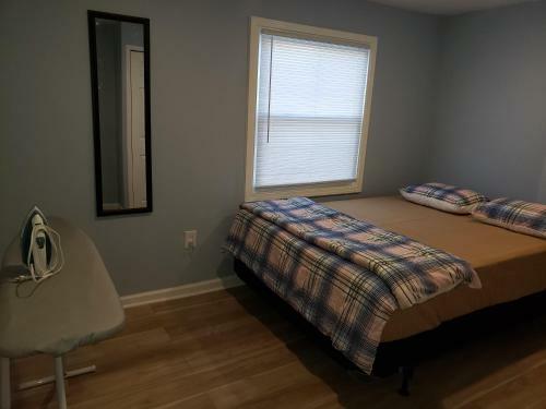 Beautifual 3br, 1 Bath, Free Parking #b, Free Wifi, Full Kitchen