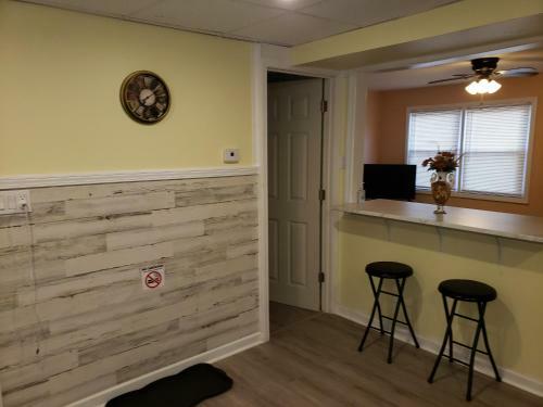 Beautifual 3br, 1 Bath, Free Parking #b, Free Wifi, Full Kitchen
