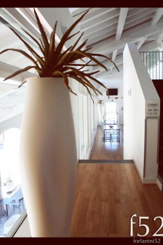 Hotel Forlanini 52