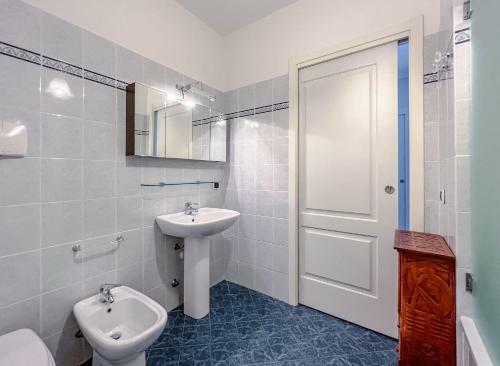 Apartamento Grande Appartamento Sopra Corte Di Mare