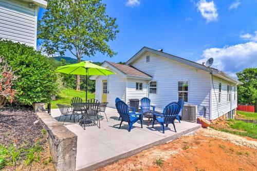 Charming Cottage Less Than 15 Mi To Downtown Asheville!