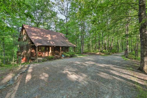 Serene Brevard Cabin About 7 Mi To State Forest!