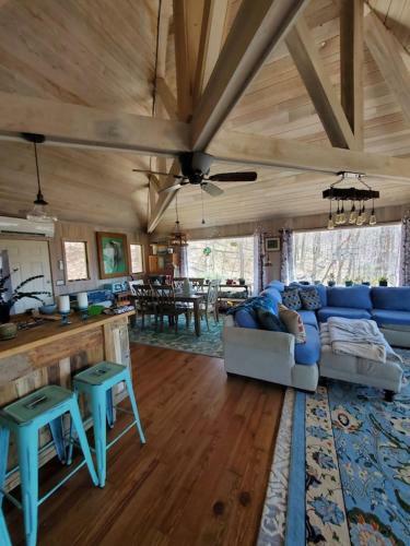 Treehouse Cathedral In Blue Ridge Mountains, Nc