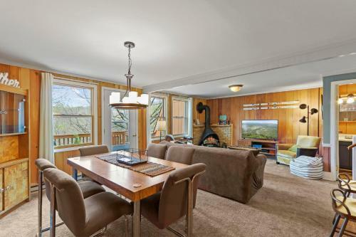 3br 2ba Mountain Condo Sleeps 6 Indoor Pool
