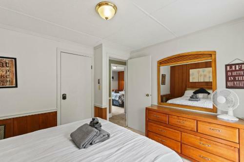 3br 2ba Mountain Condo Sleeps 6 Indoor Pool