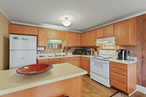 3br 2ba Mountain Condo Sleeps 6 Indoor Pool