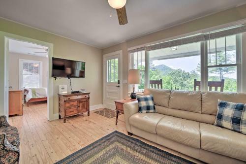 Enchanting Bryson City Cottage With Mtn Views!