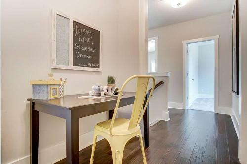 Spacious Belmont Living 1 Mile From Uptown