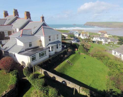Pentire View 3