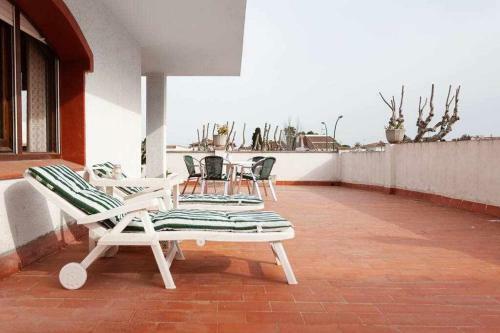 Apartamento Con Gran Terraza En Empuriabrava