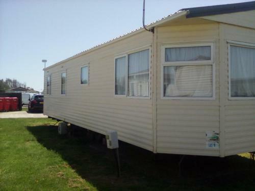 Charming Sea Beach Caravan Family Dog Friendly