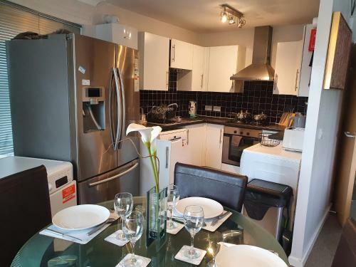 Nice Cozy 2-bed Apartment With Everything To Yourself