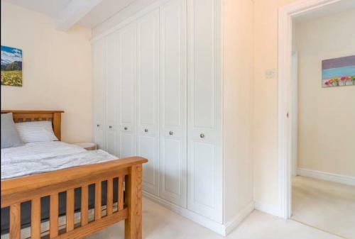 Stunning 2 Bed Cottage In Saddleworth
