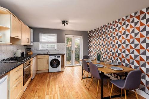 Apartamento Spacious?contractor House?central Location?garden