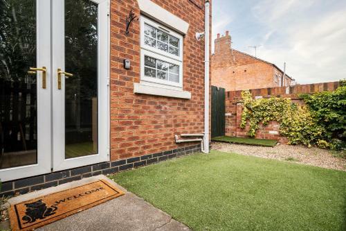 Apartamento Spacious?contractor House?central Location?garden