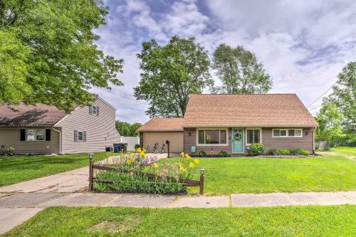 Ashtabula Home Near Walnut Beach And Eateries!