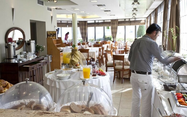 Hotel Golden City