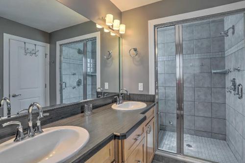 Central Cleveland Gem With Direct Skyline View!