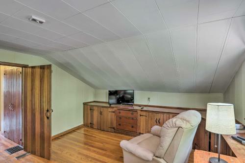 Charming Milan Home About 10 Mi To Sandusky!