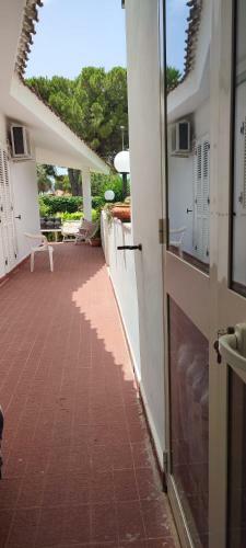 Villetta Con Giardino A Fontane Bianche