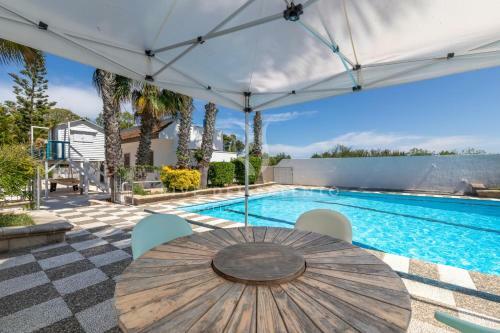 Villa Sentinella Con Piscina A Torre Dell'orso