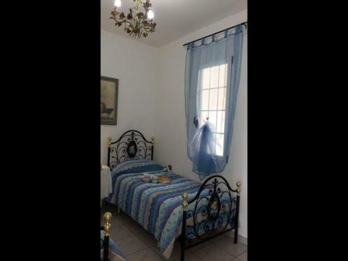 Coral Blue Three-room Apartment